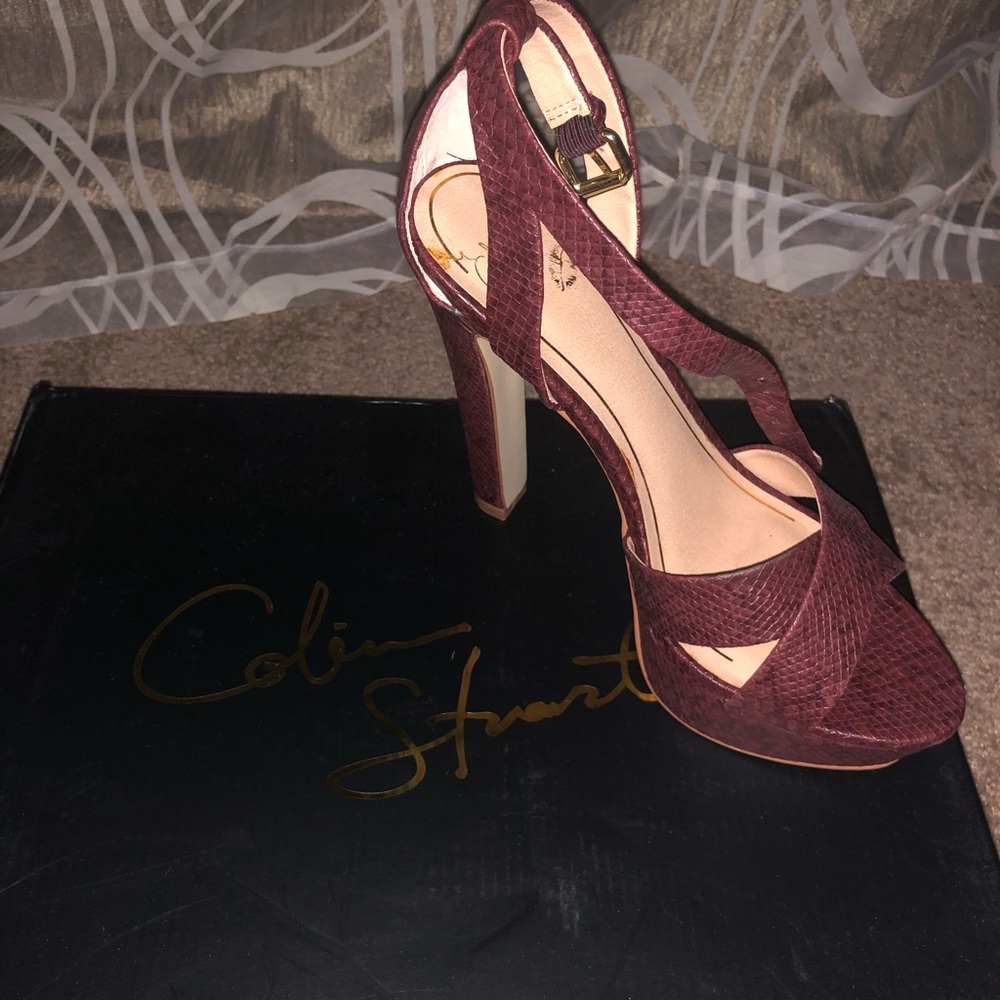 Shoes - Picture 2 of 6